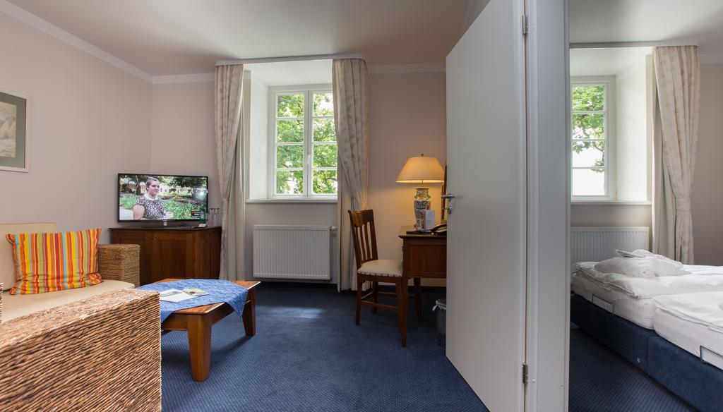 פוטבוס Hotel Badehaus Goor מראה חיצוני תמונה