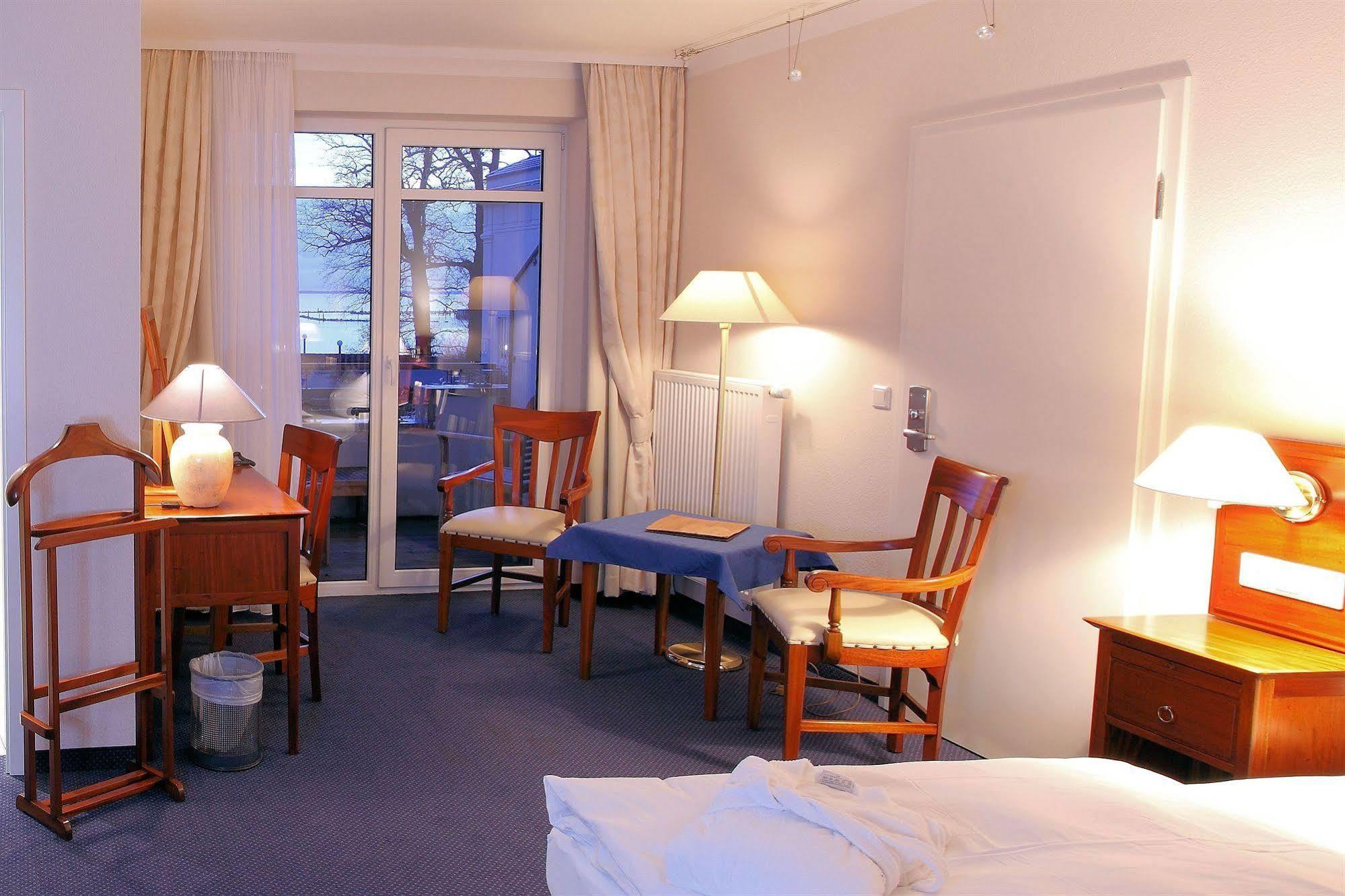 פוטבוס Hotel Badehaus Goor מראה חיצוני תמונה