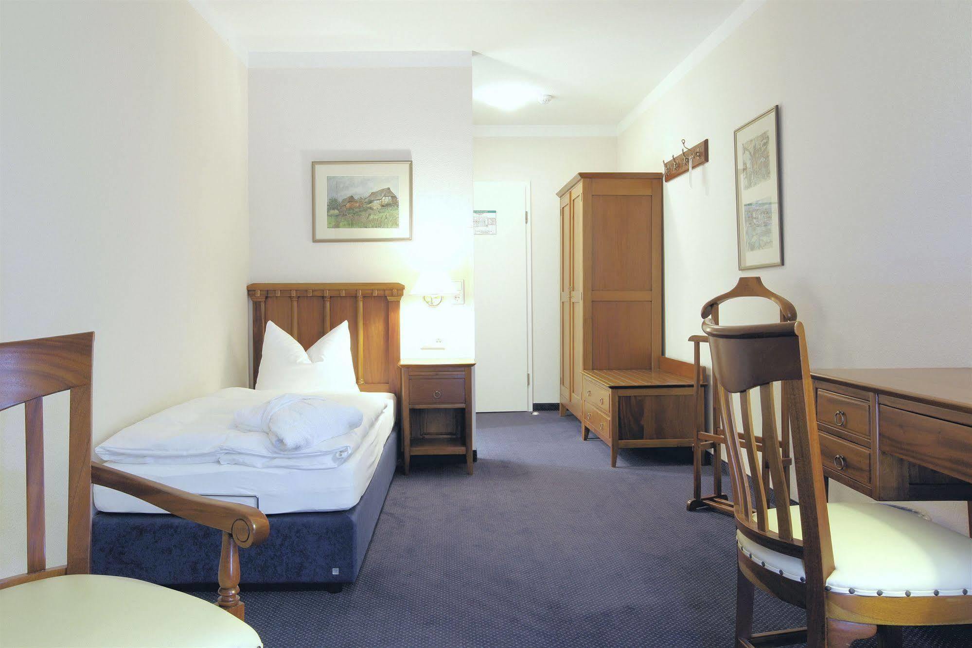פוטבוס Hotel Badehaus Goor מראה חיצוני תמונה