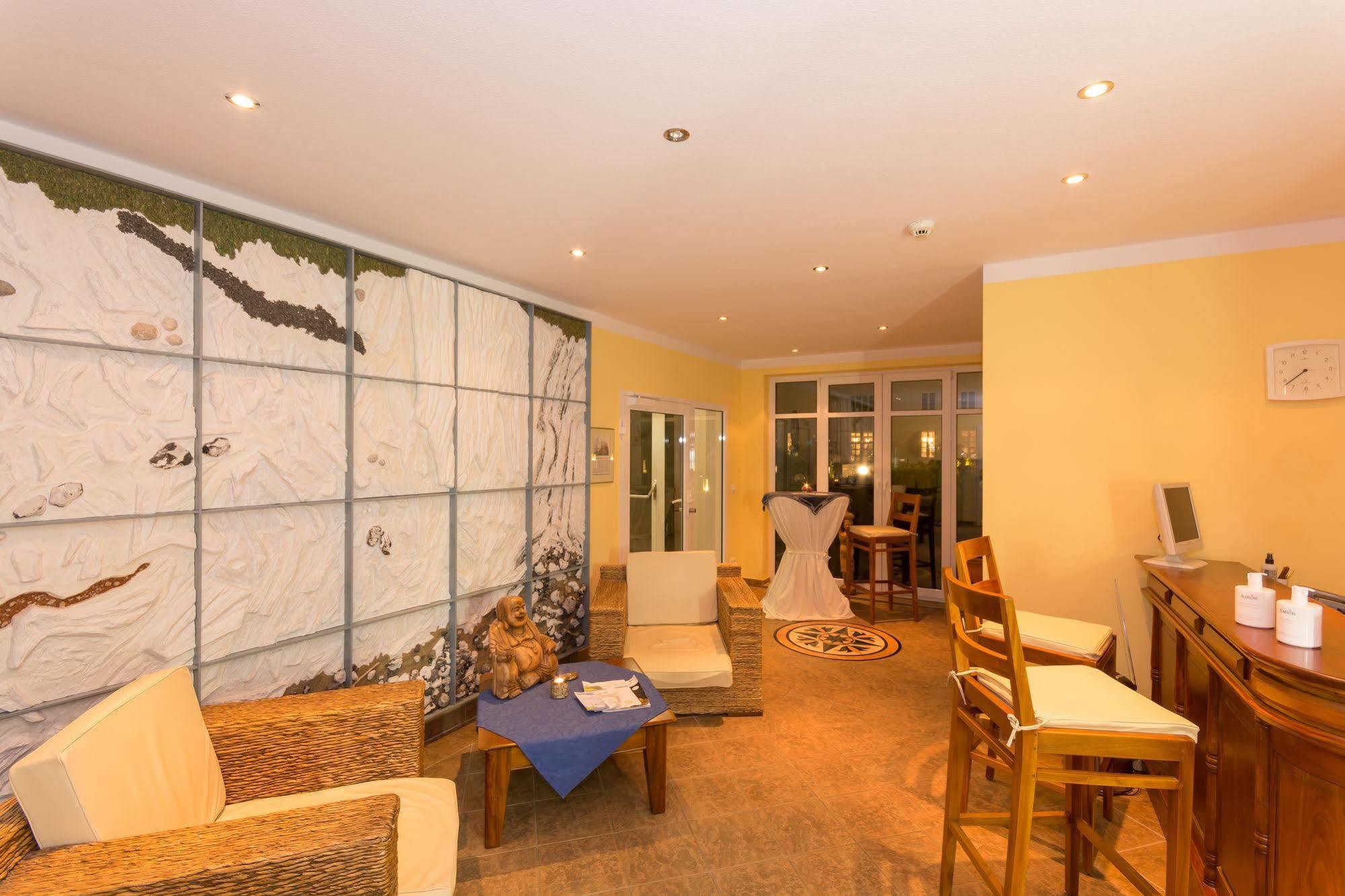 פוטבוס Hotel Badehaus Goor מראה חיצוני תמונה