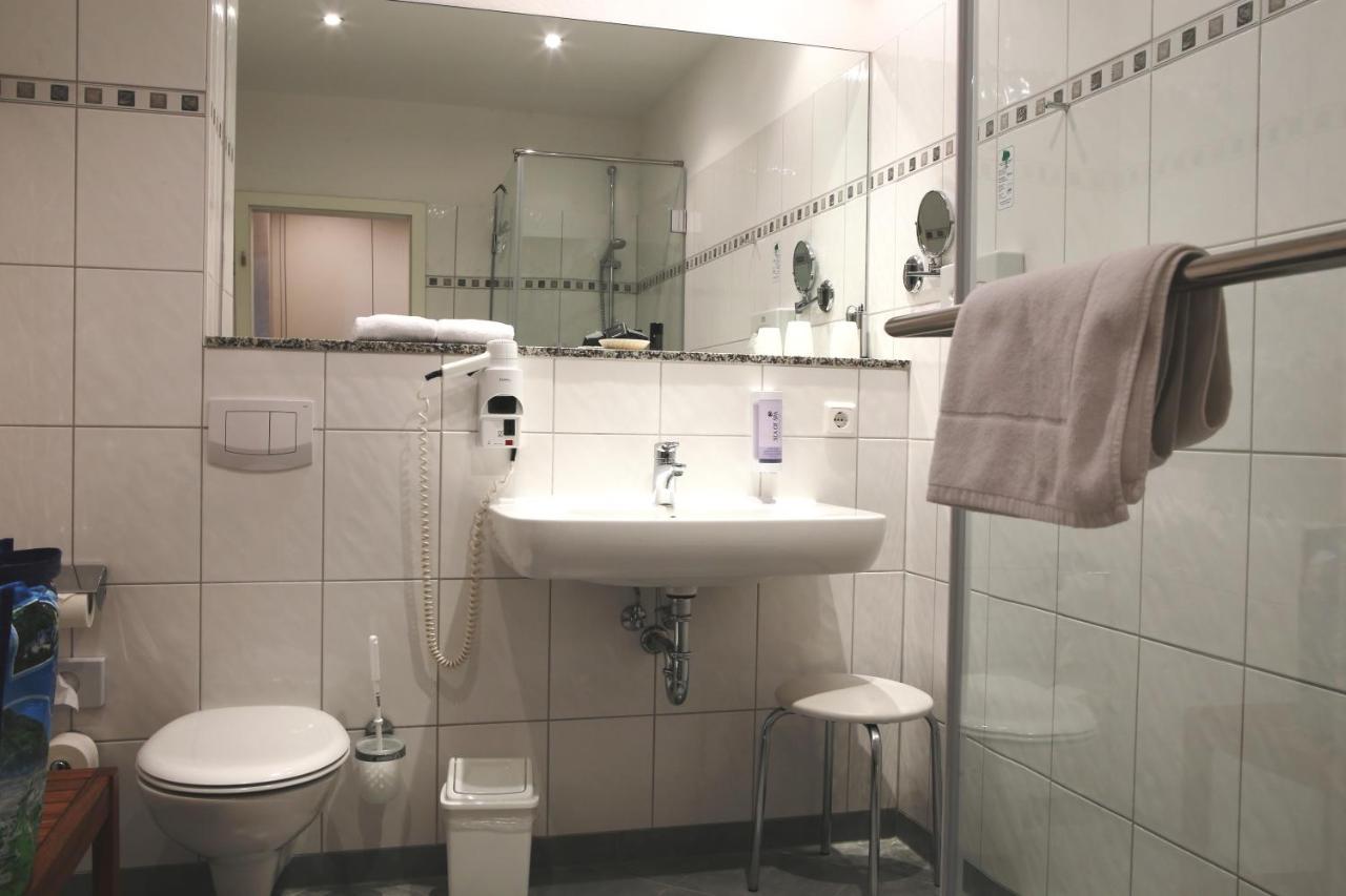 פוטבוס Hotel Badehaus Goor מראה חיצוני תמונה
